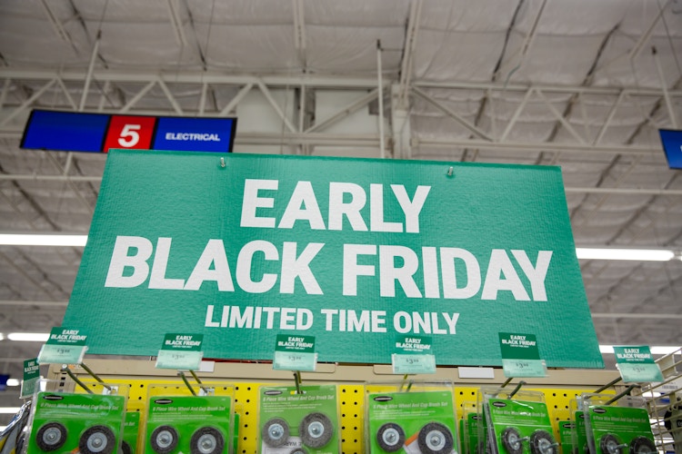Harbor Freight Black Friday signage