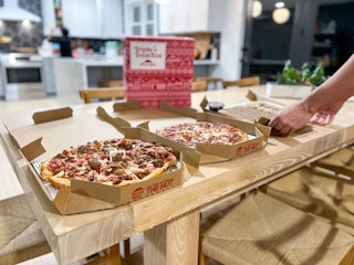 pizza from pizza hut