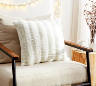 walmart mainstays faux fur throw pillows a 2022 1669742041 1669742041