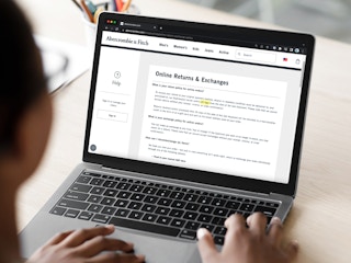 A person looking at the Abercrombie & Fitch return policy on their website