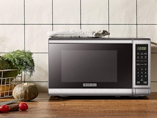 Black And Decker Microwave in kitchen