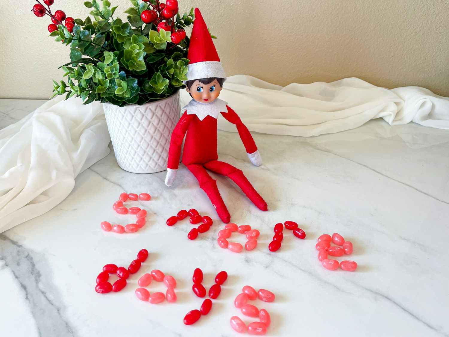 elf on the shelf idea making sentence with jelly beans