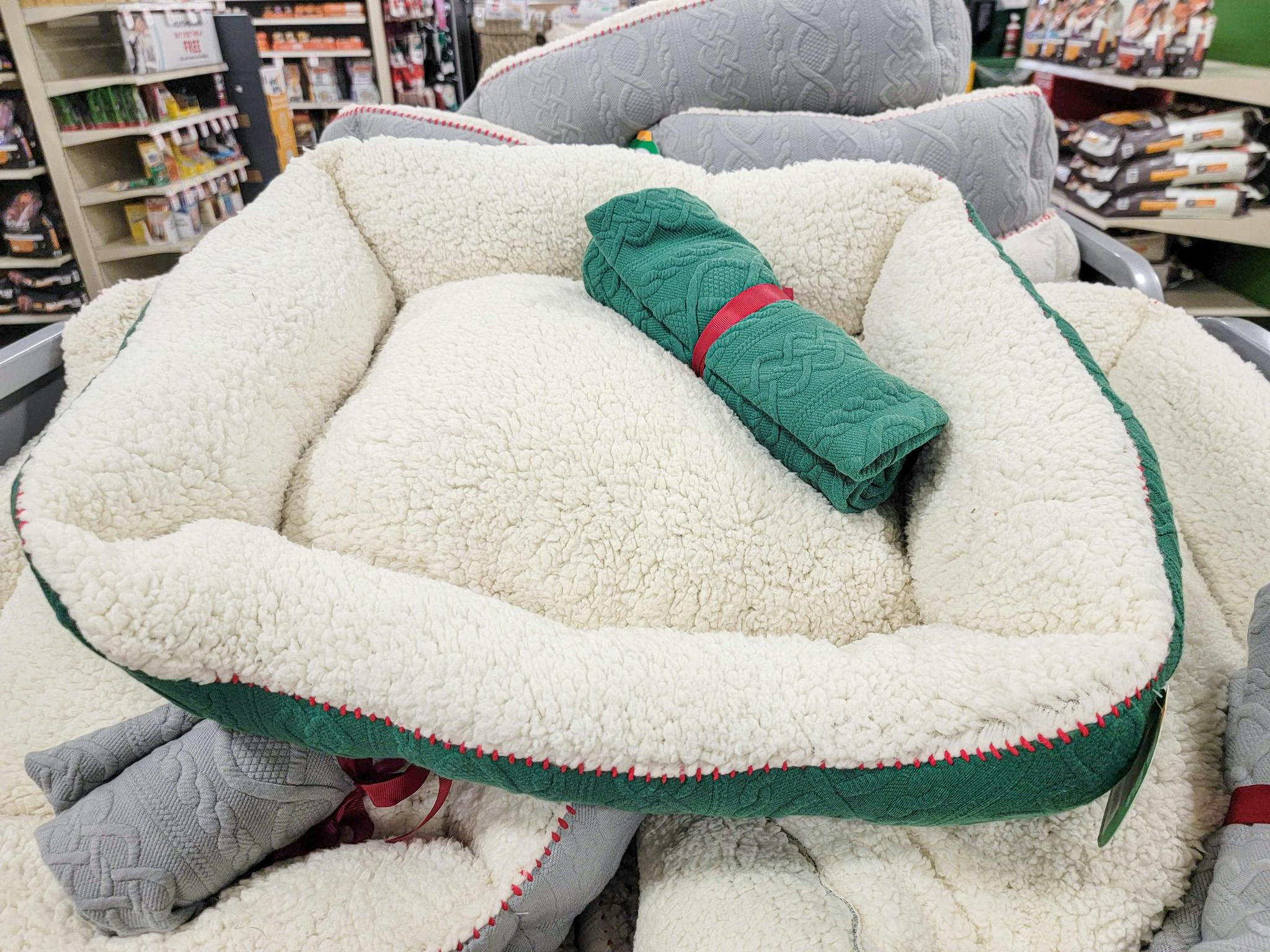 petsmart christmas tree dog bed