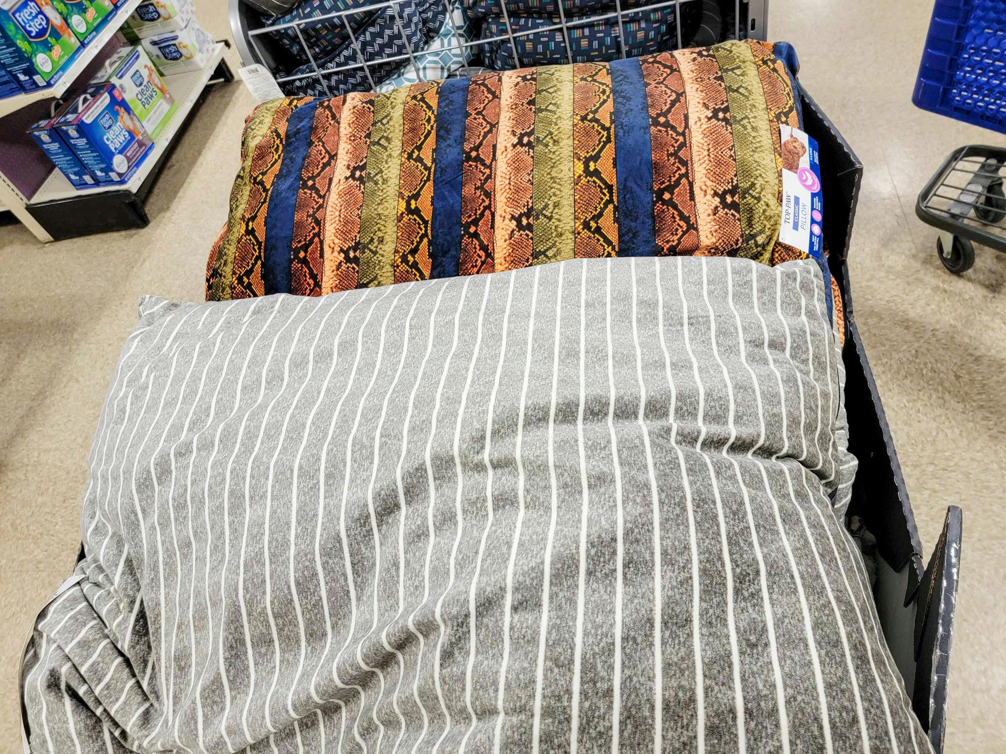 pillow dog beds