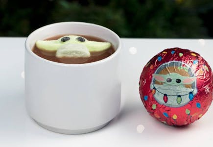 Star Wars Mandalorian Holiday Milk Chocolate with Marshmallow