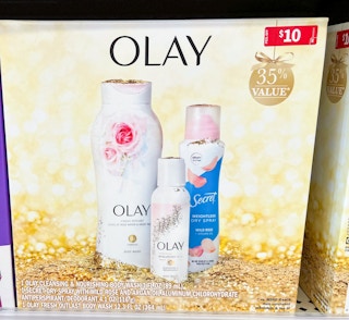 walgreens olay secret celebrate holiday gift set 120522 1670269613 1670269613 1671129682 1671129682