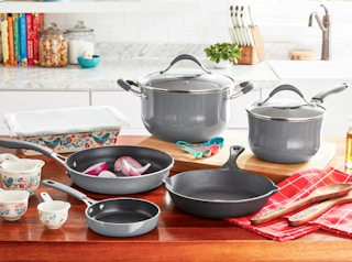 walmart pioneer woman 19 piece cookware set gray 2022 1669907964 1669907964 e1669908155689