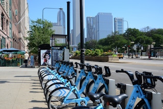 bike share dreamstime xxl 32582347 1673043256 1673043256