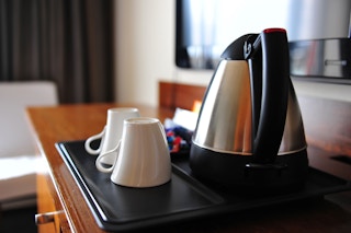 coffee flask dreamstime xxl 18229998 1673042721 1673042722