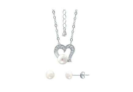 Pearl Heart Necklace & Stud Earrings Set