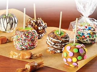 macys nostalgia lazy susan caramel apple fondue set b 2023 1674650810 1674650810