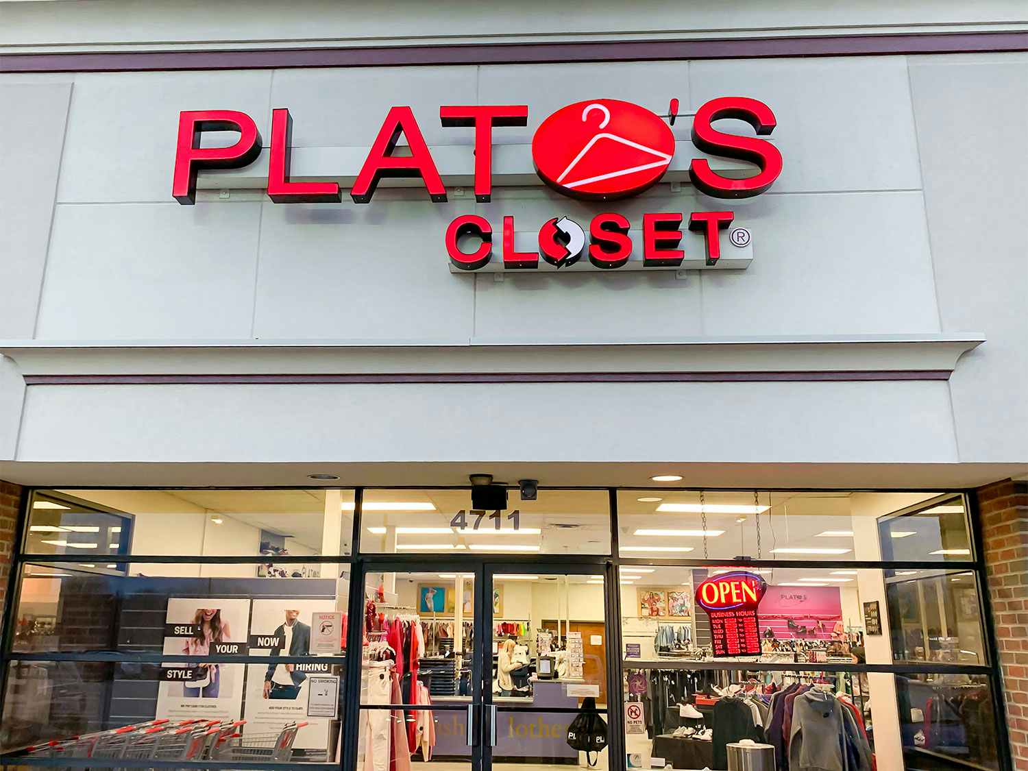 Plato's Closet store front exterior