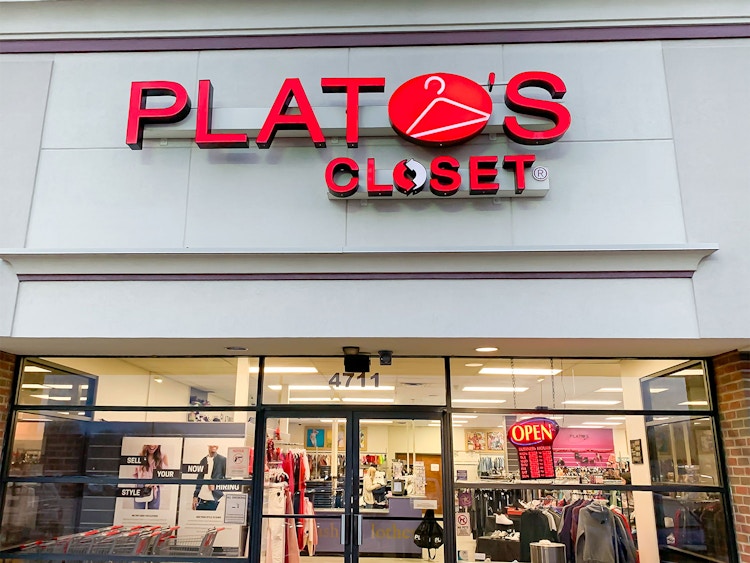Plato's Closet store front exterior
