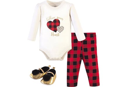 White & Red Buffalo Plaid Outfit