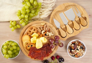 amazon charcuterie board 2023 2 1676379141 1676379141