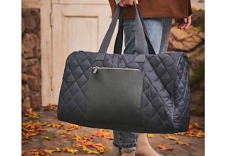 dsw free weekender bag 2023 1 1676386074 1676386074