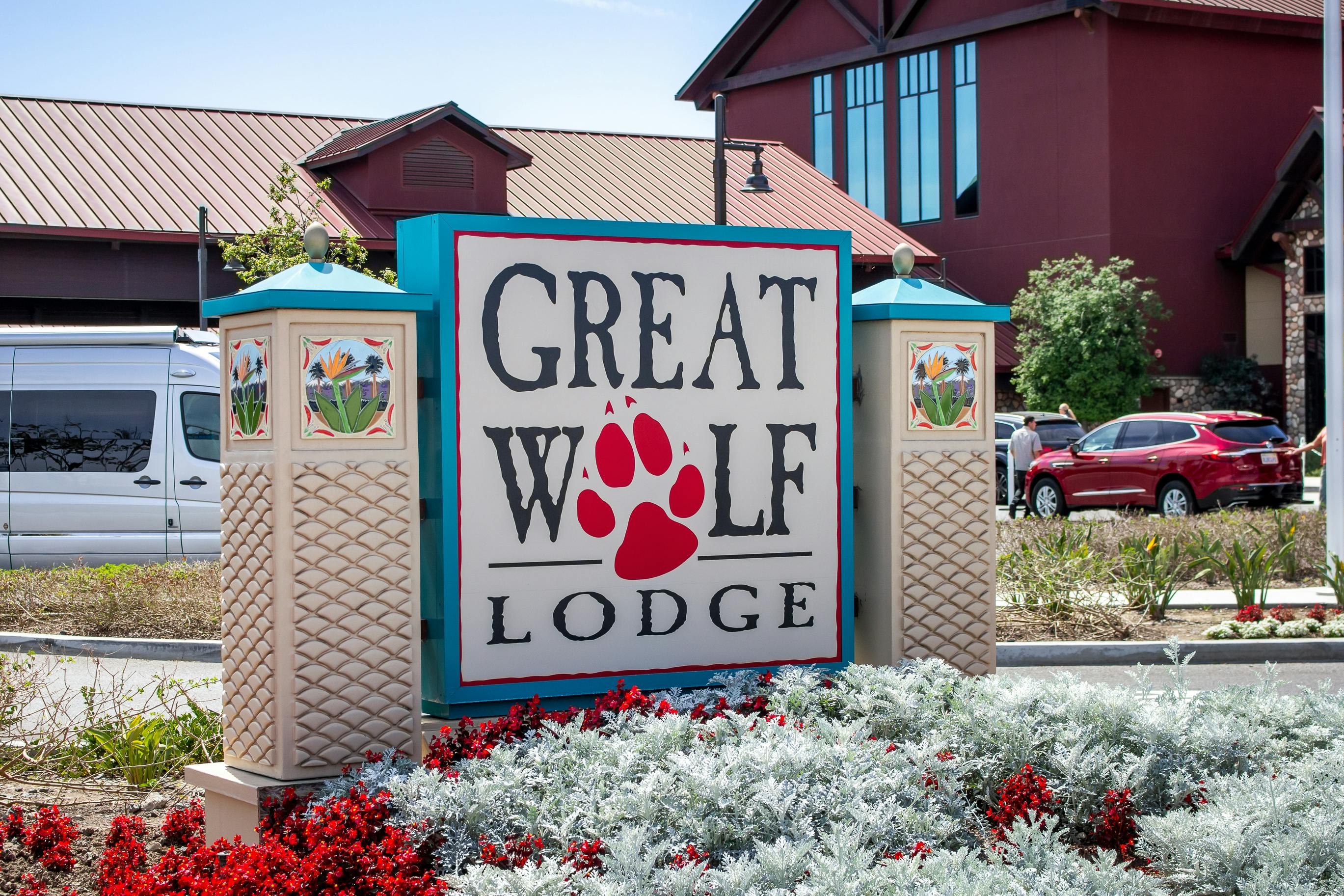 A sign outside of Great Wold Lodge