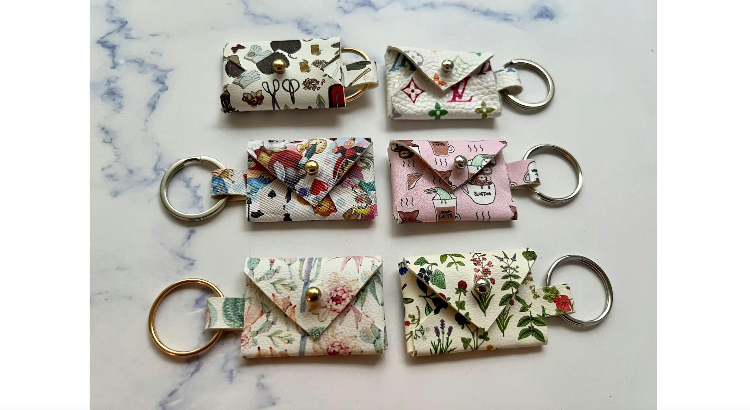 Envelope Quarter Holder