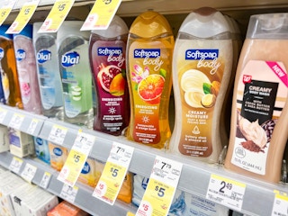 softsoap body wash on shelf
