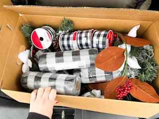 contents of michaels grab bag