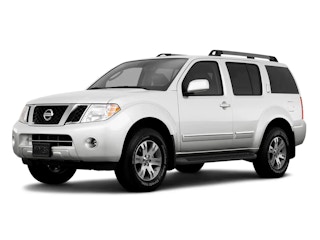 a white nissan pathfinder