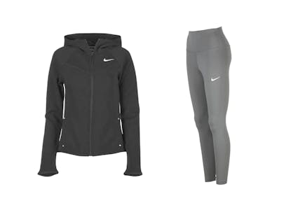 Nike Fleece Pullover & Yoga Pants