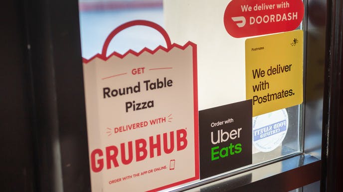 Uber Eats vs. DoorDash: Which Is Better for Food Delivery?