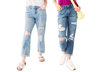 Low-Rise Boyfriend Jeans