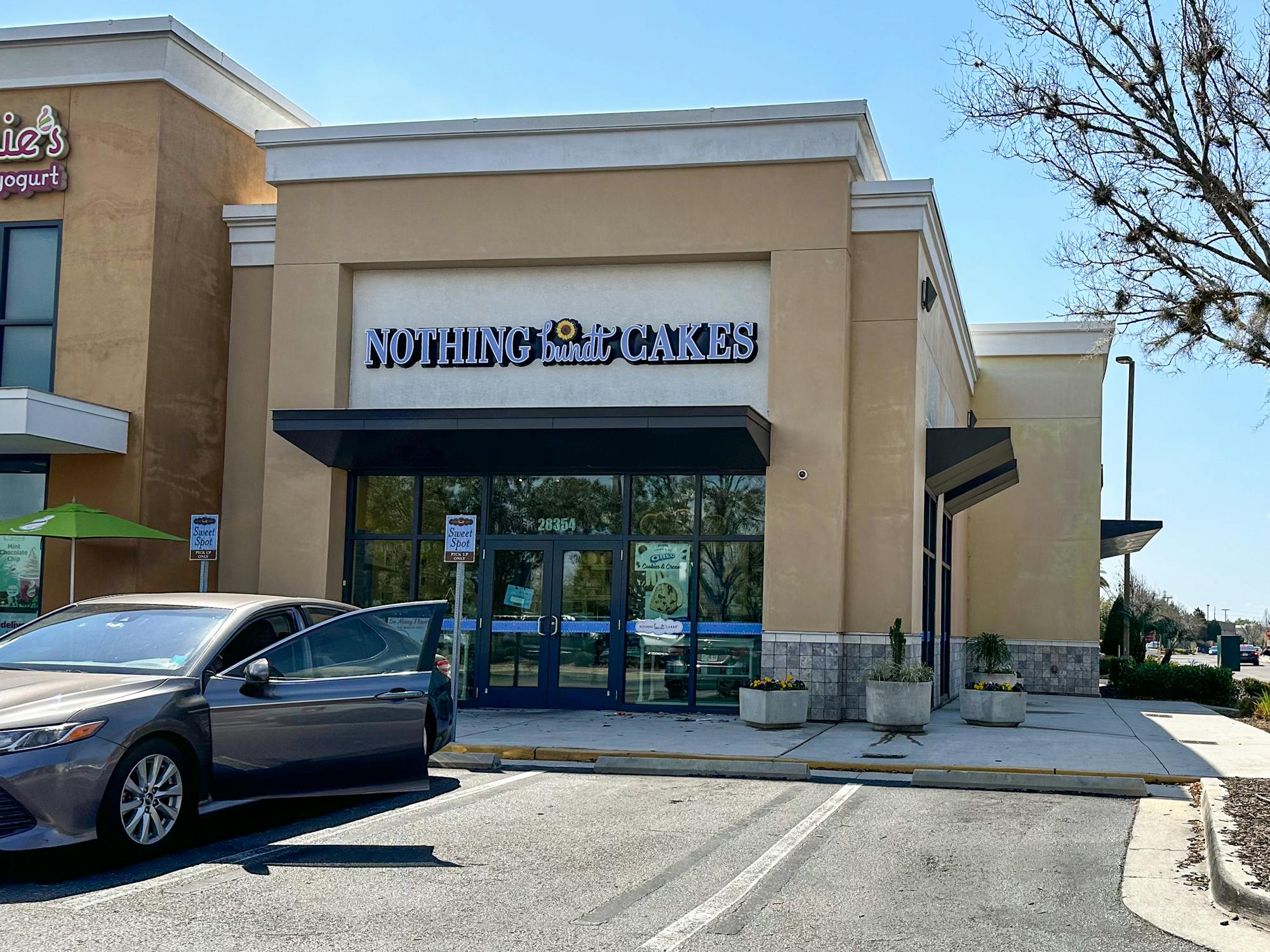 A Nothing Bundt Cake store front