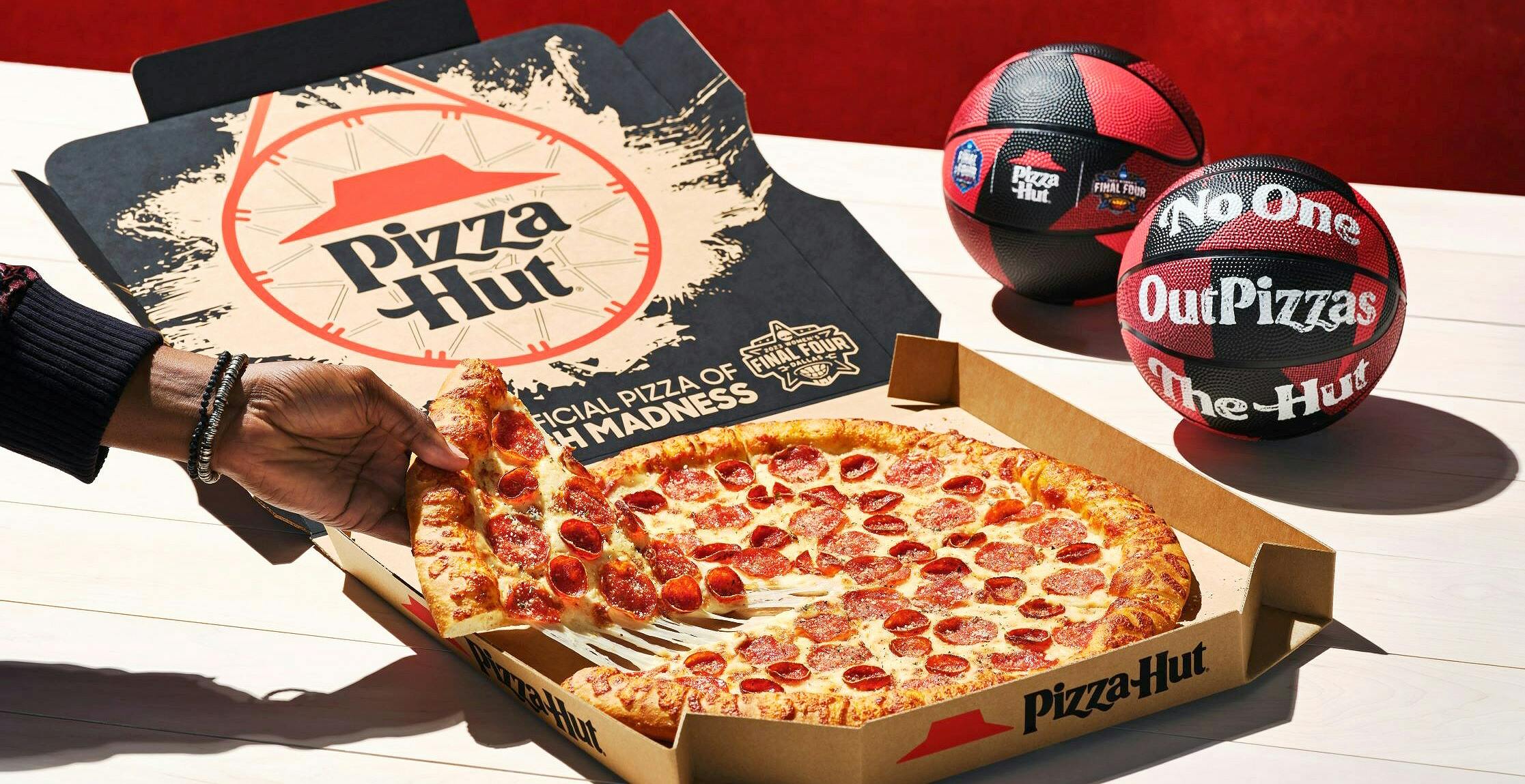 Those Pizza Hut Mini Basketballs From the '90s Are Back!