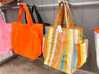 shade shore beach tote bag target 2023 4 1678650854 1678650855 scaled