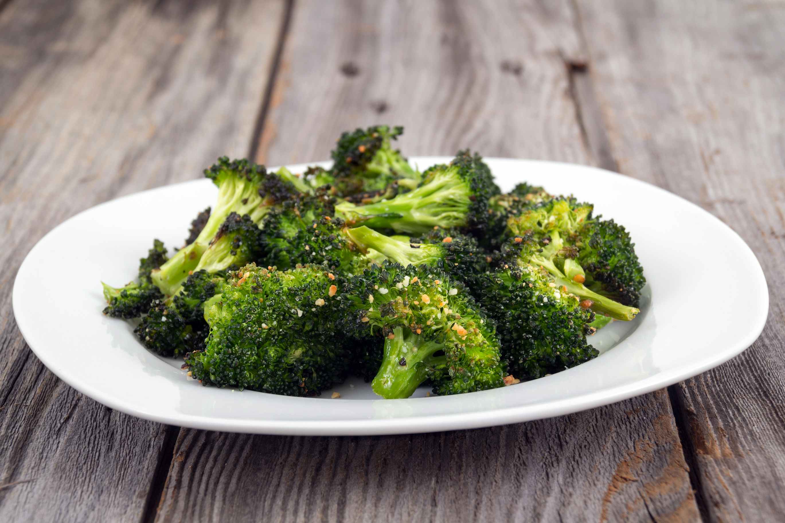 cooked broccoli on a plate 