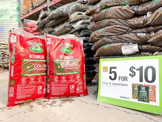 home depot earthgro by scotts mulch 2023 1681390341 1681390341 scaled