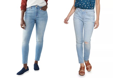 Curvy High-Waisted Skinny Jeans