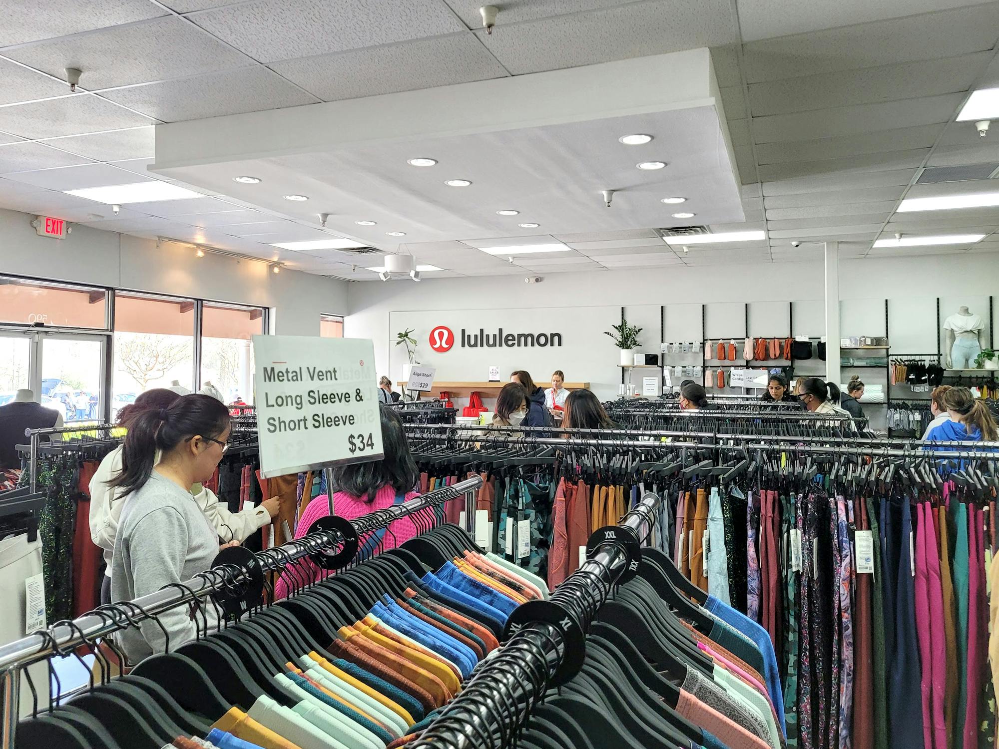 10 Lululemon Outlet Store Secrets To Know - The Krazy Coupon Lady