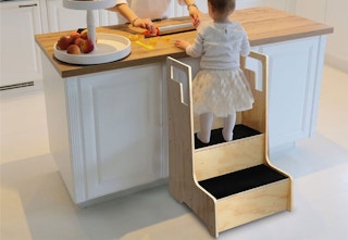 walmart lusimo step stool 02 1681657396 1681657396