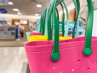 belk beach totes a 1684949443 1684949443