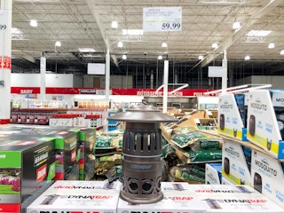 costco dynatrap half acre tungsten insect and mosquito trap 1 1685445324 1685445325