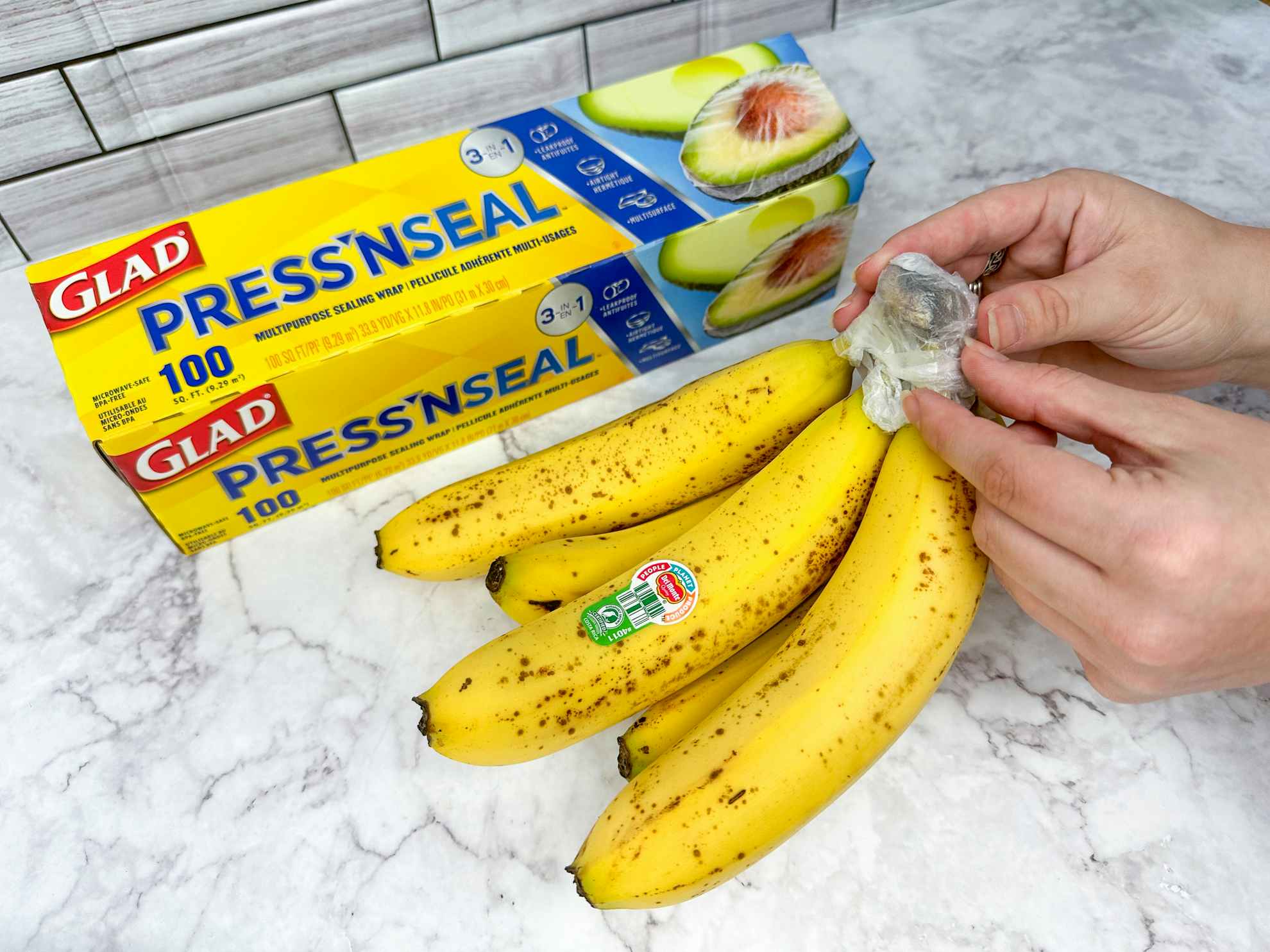 https://prod-cdn-thekrazycouponlady.imgix.net/wp-content/uploads/2023/05/how-to-use-glad-press-n-seal-pressnseal-bananas-keep-fresh-sponsored-kcl-lp-06-1685481820-1685481820-e1685481963551.jpg?auto=format&fit=fill&q=25