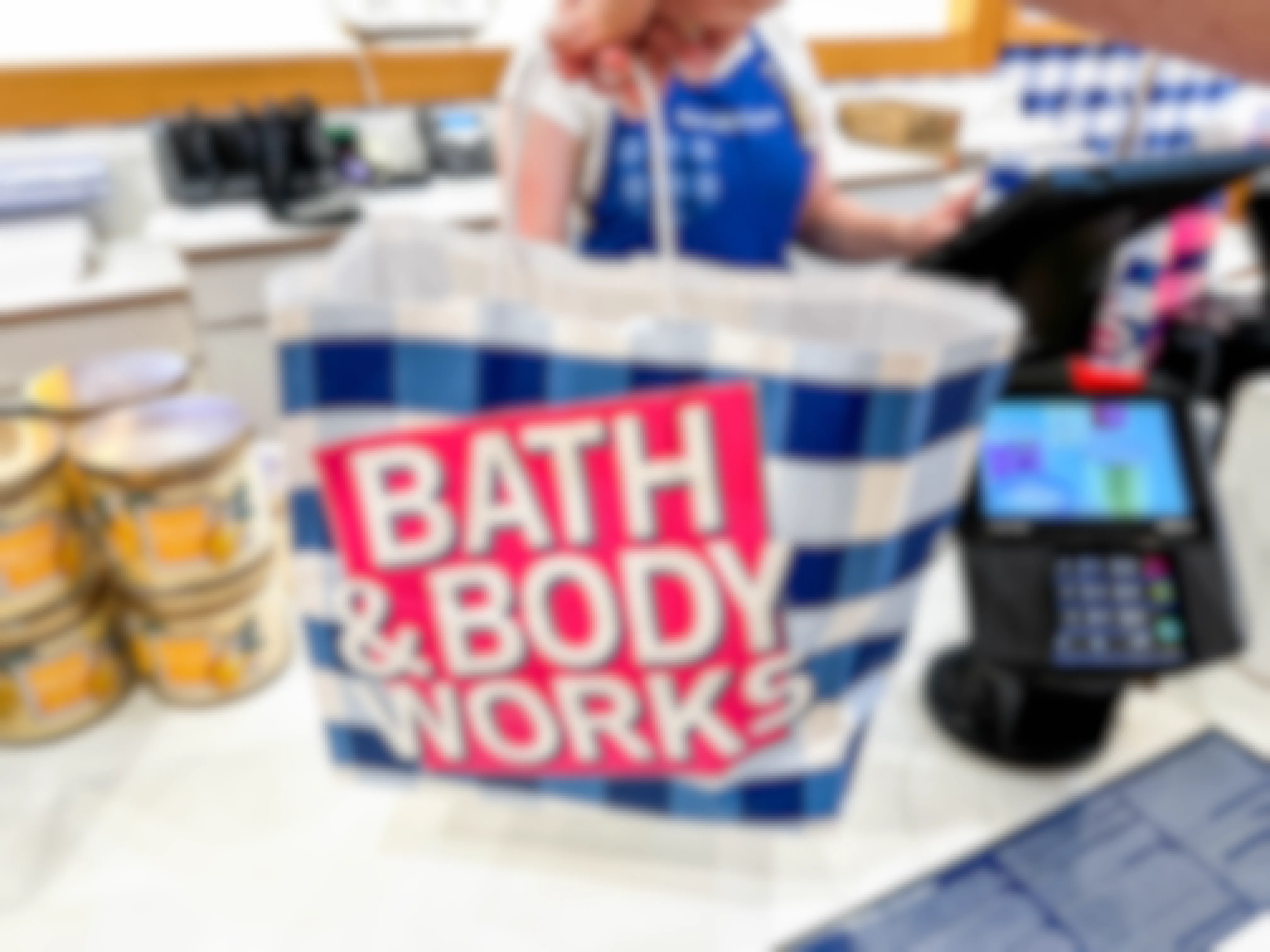 a bath and body works shopping bag