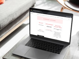 Someone looking at the LOFT offer page