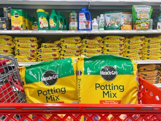 miracle gro potting mix big bag target1 1685982338 1685982338