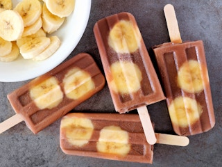 chunky monkey fudgesicles with banana chunks