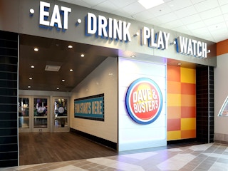 entrance to dave and busters