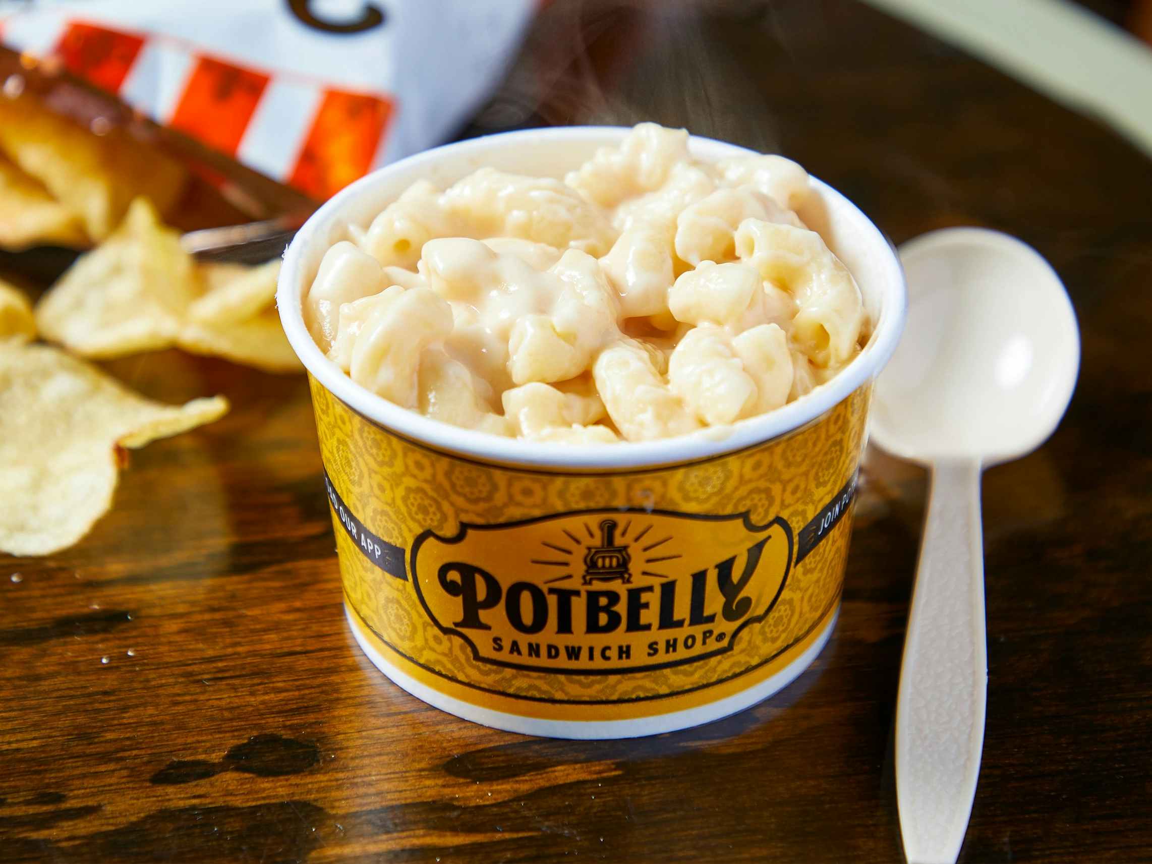 A cup of mac & cheese from Potbelly