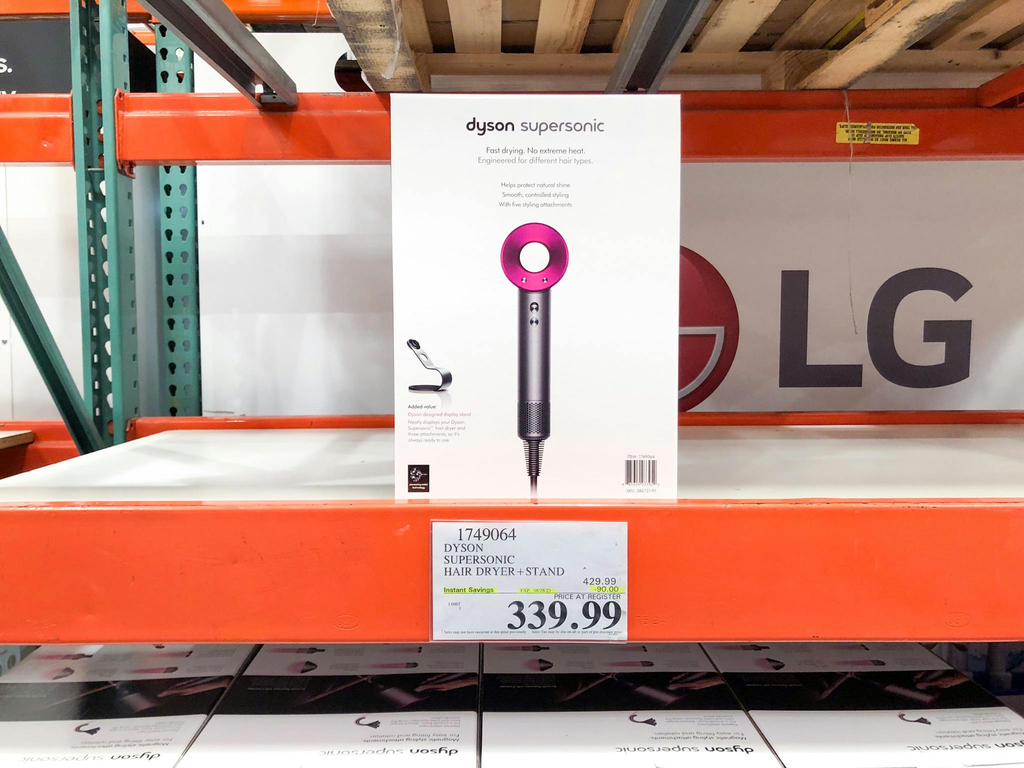 Fans are going wild for Amazon's answer to the Dyson supersonic hairdryer |  HELLO!