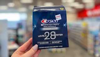 hand holding crest whitestrips