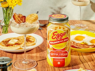 eggo brunch in a jar appalachain sippin cream liqueur on table with brunch food