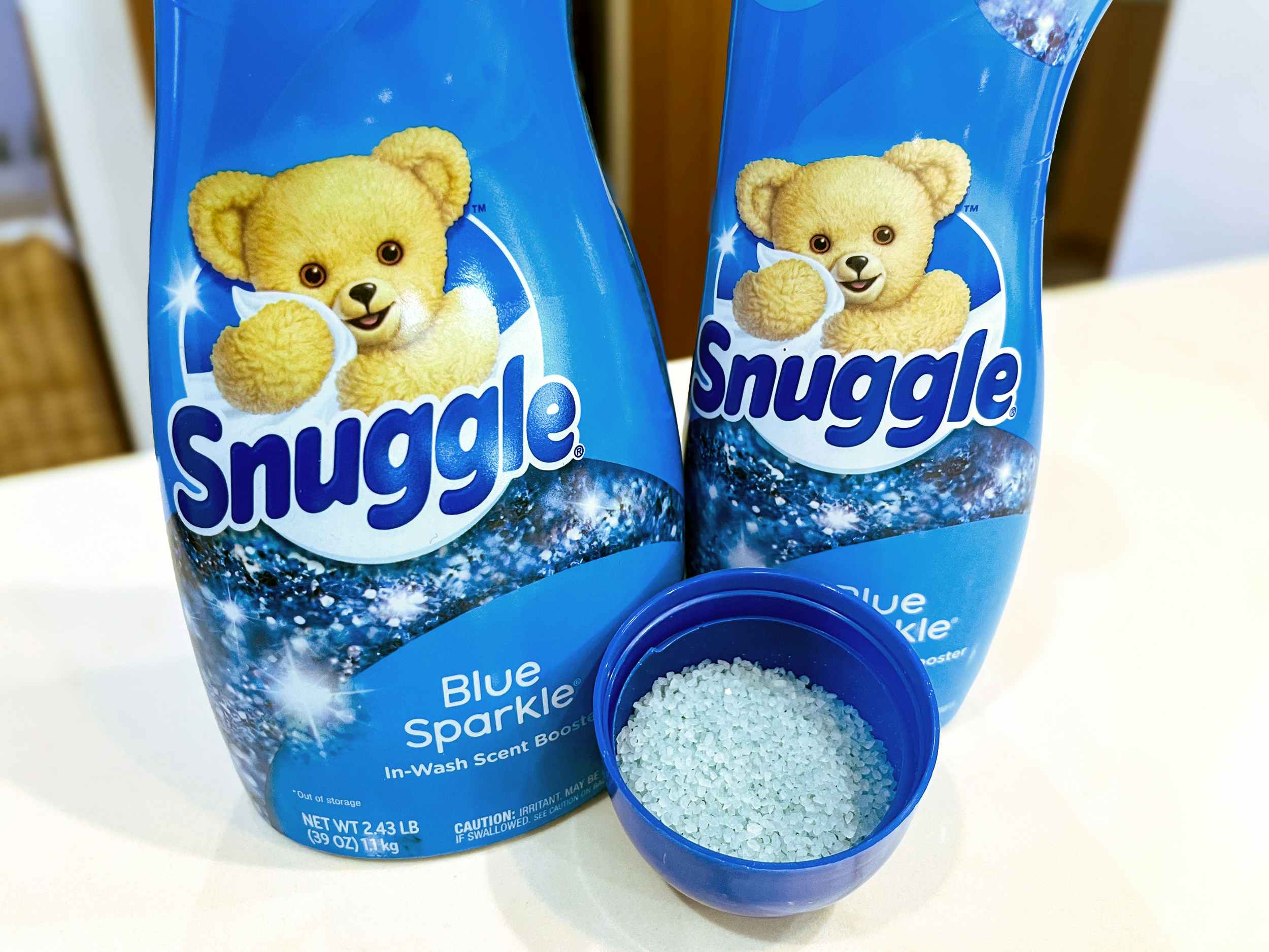 snuggle in-wash scent booster crystals in cap