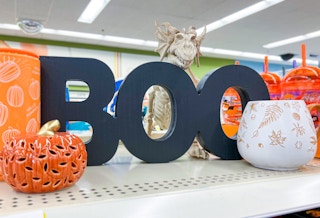 walgreens halloween decor3552 1697637331 1697637331